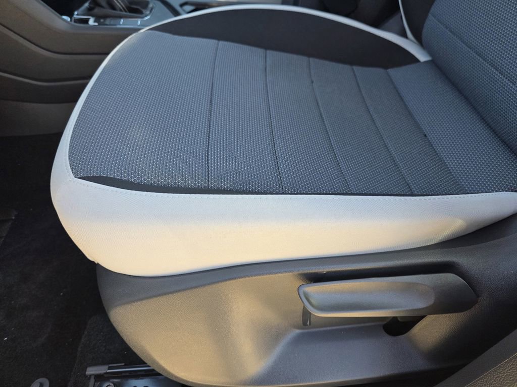 New 2026 Volkswagen Taos S image 17