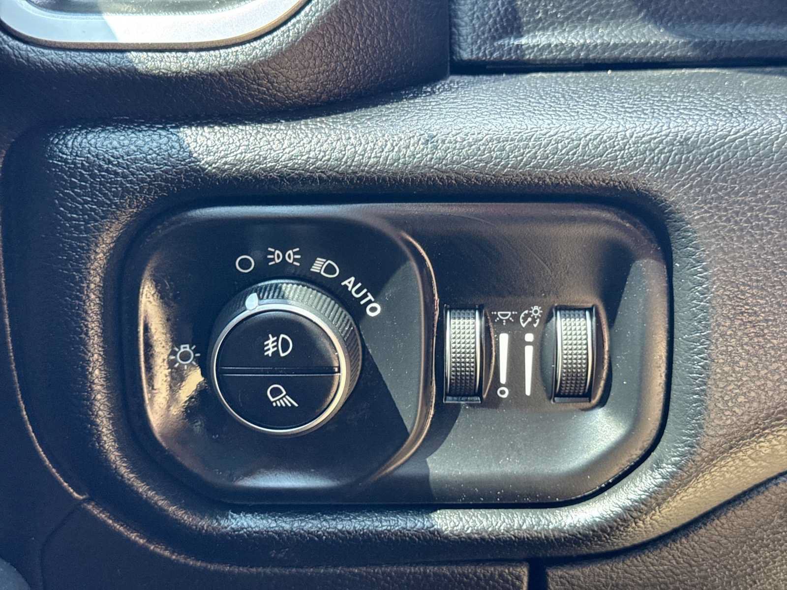 Used 2019 RAM 1500 Big Horn AWD/4WD image 25