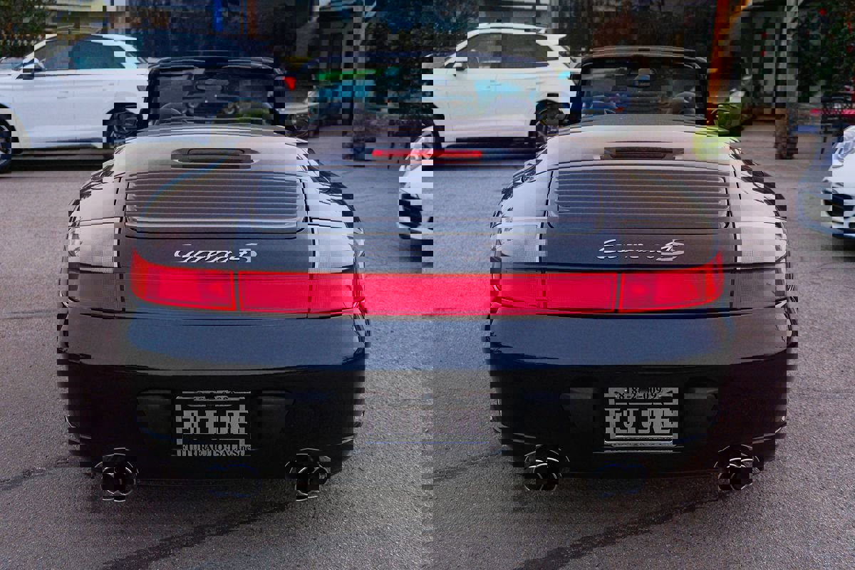 Used 2004 Porsche 911 Carrera 4S image 5