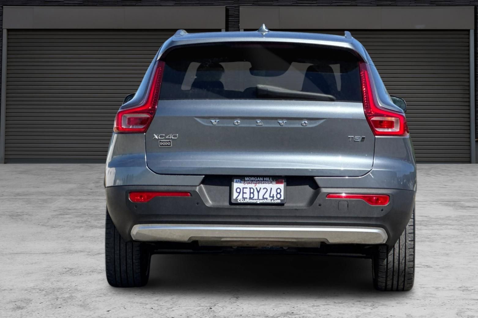 Used 2019 Volvo XC40 T5 Momentum image 5