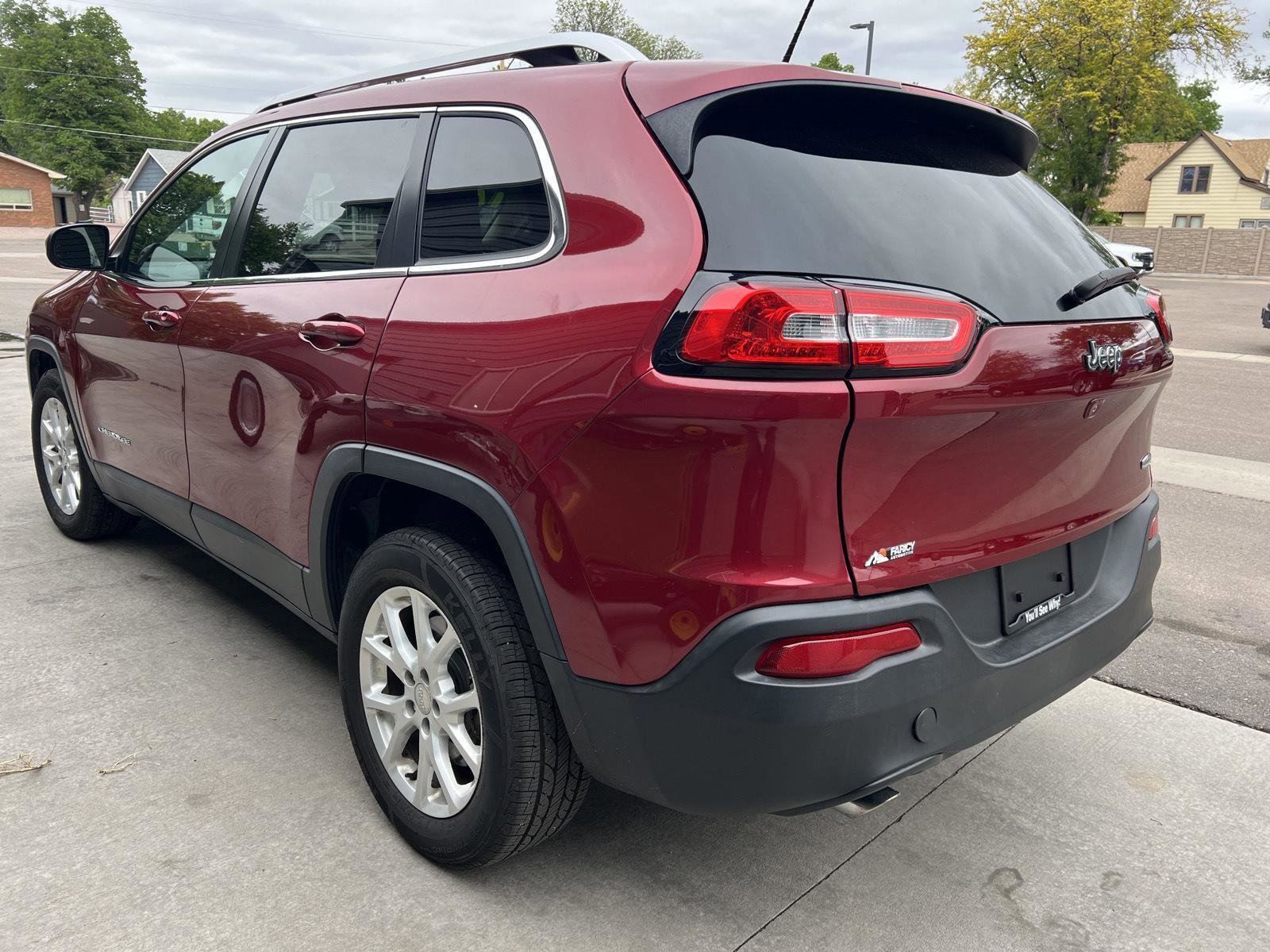 Used 2014 Jeep Cherokee Latitude w/ Comfort/Convenience Group FWD image 7
