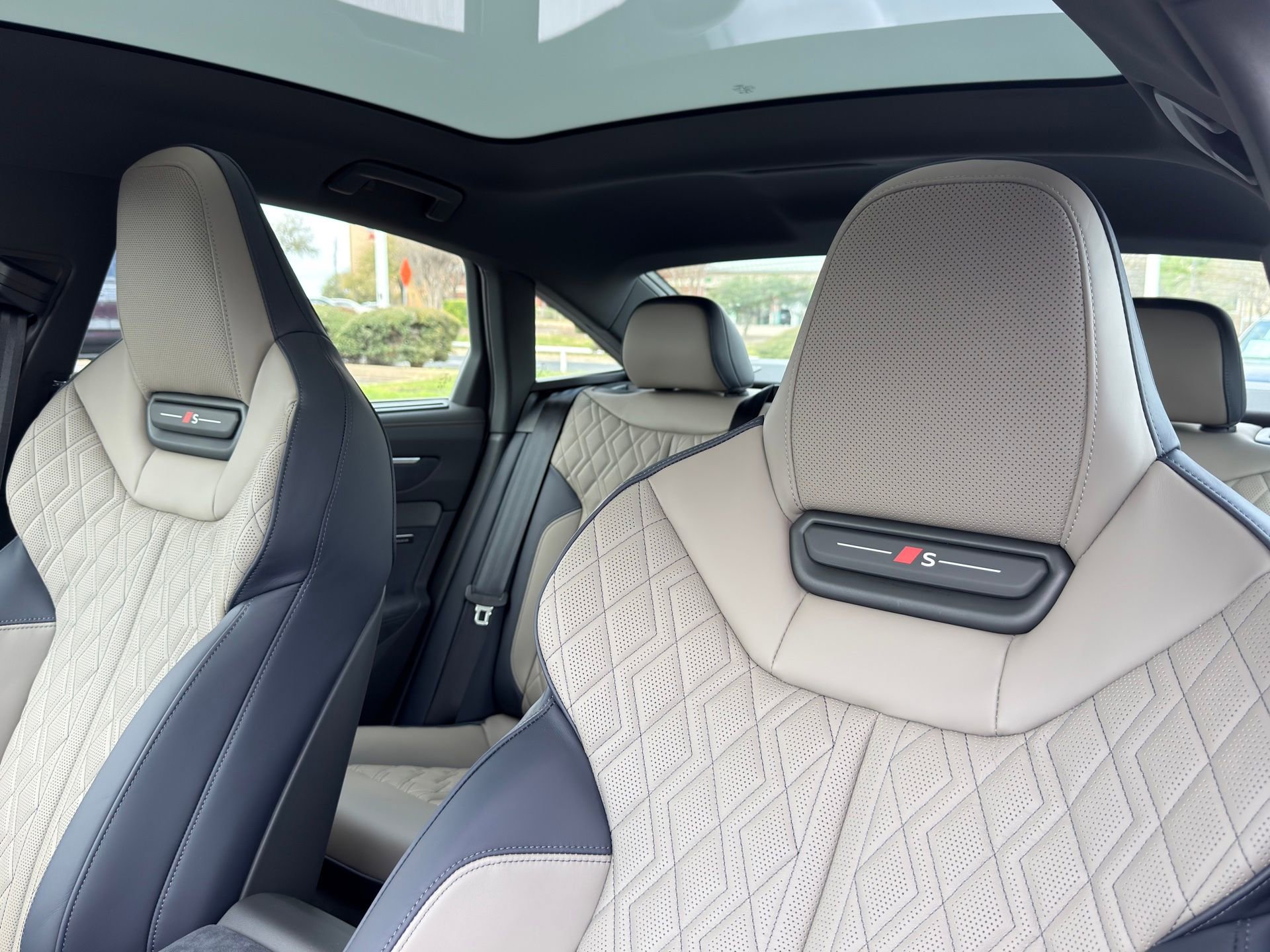 New 2026 Audi A6 Prestige image 9