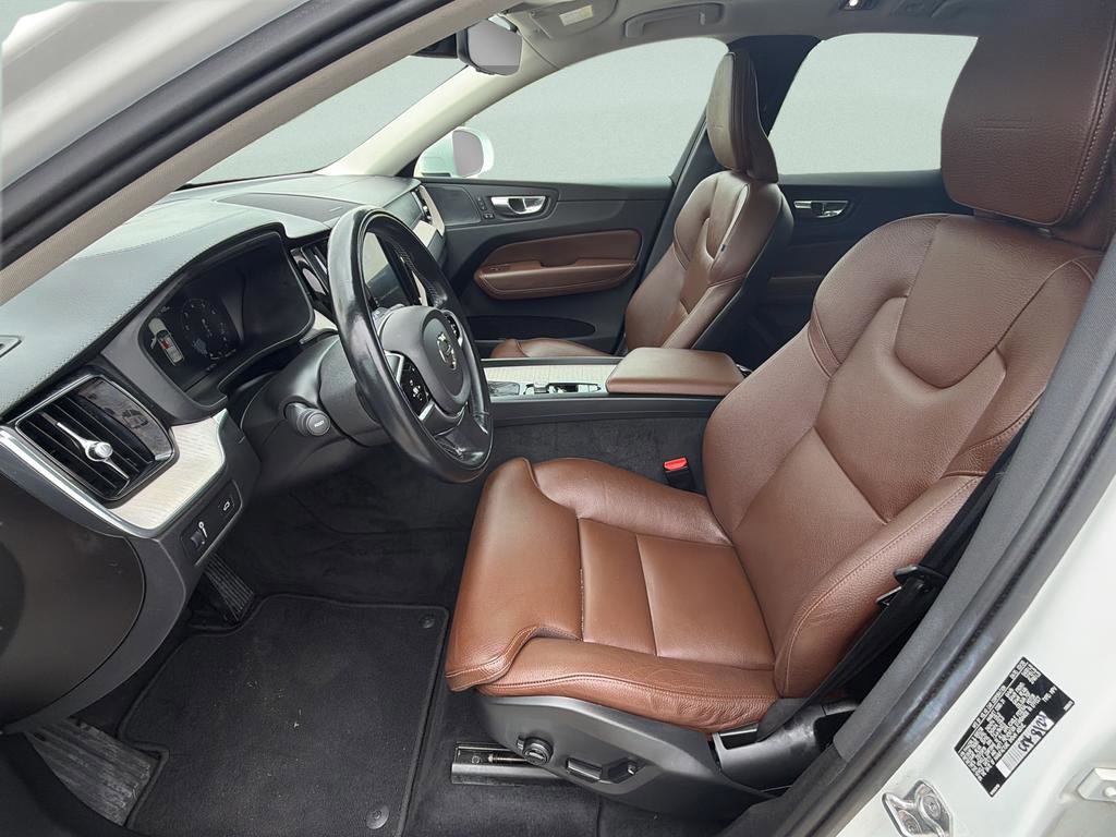 Used 2020 Volvo XC60 T6 Inscription AWD/4WD image 18