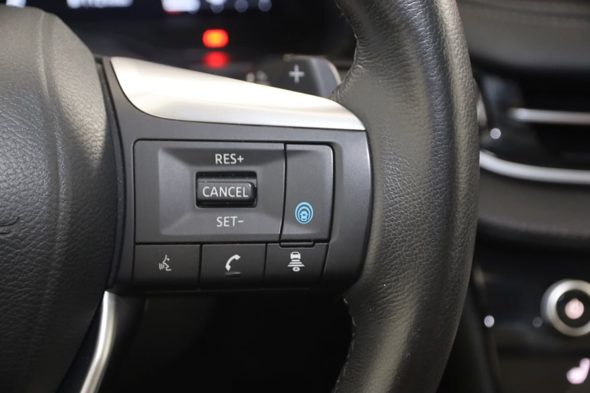 Used 2025 INFINITI QX60 Luxe AWD/4WD image 36