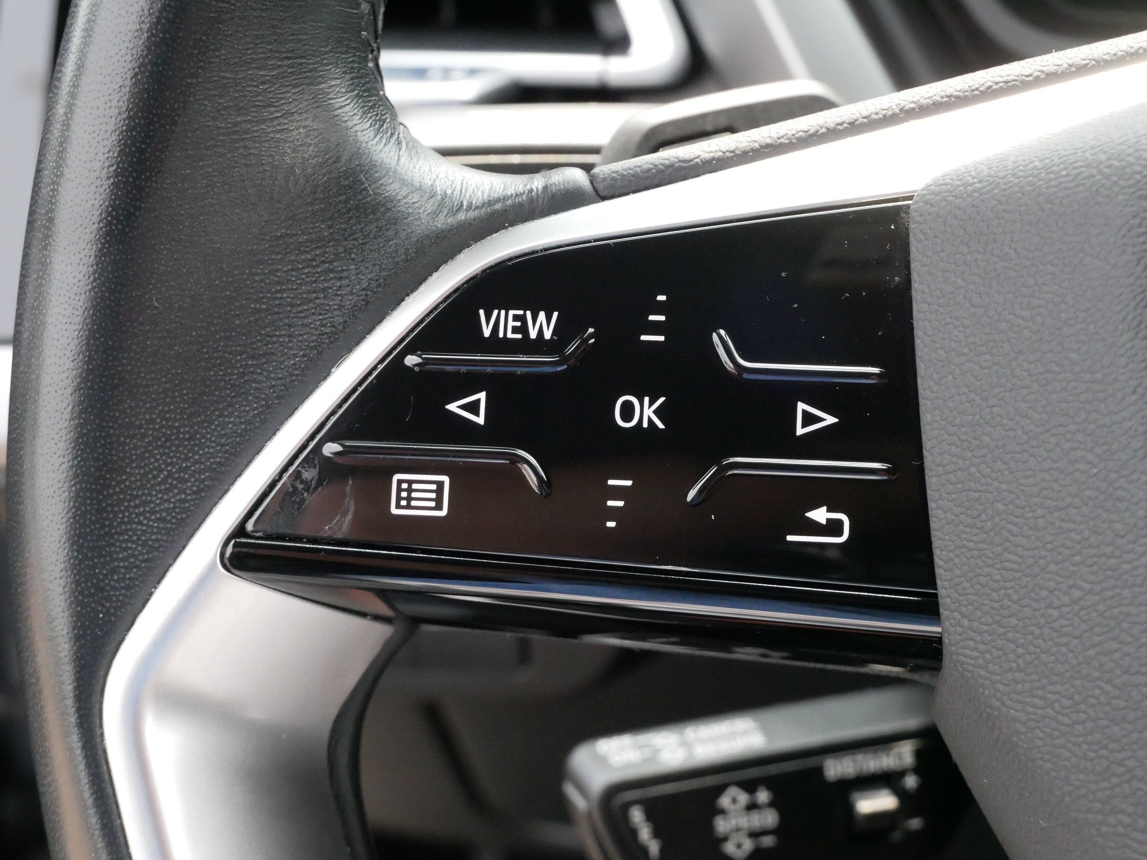 Used 2023 Audi Q4 e-tron Premium Plus w/ Premium Plus AWD/4WD image 26