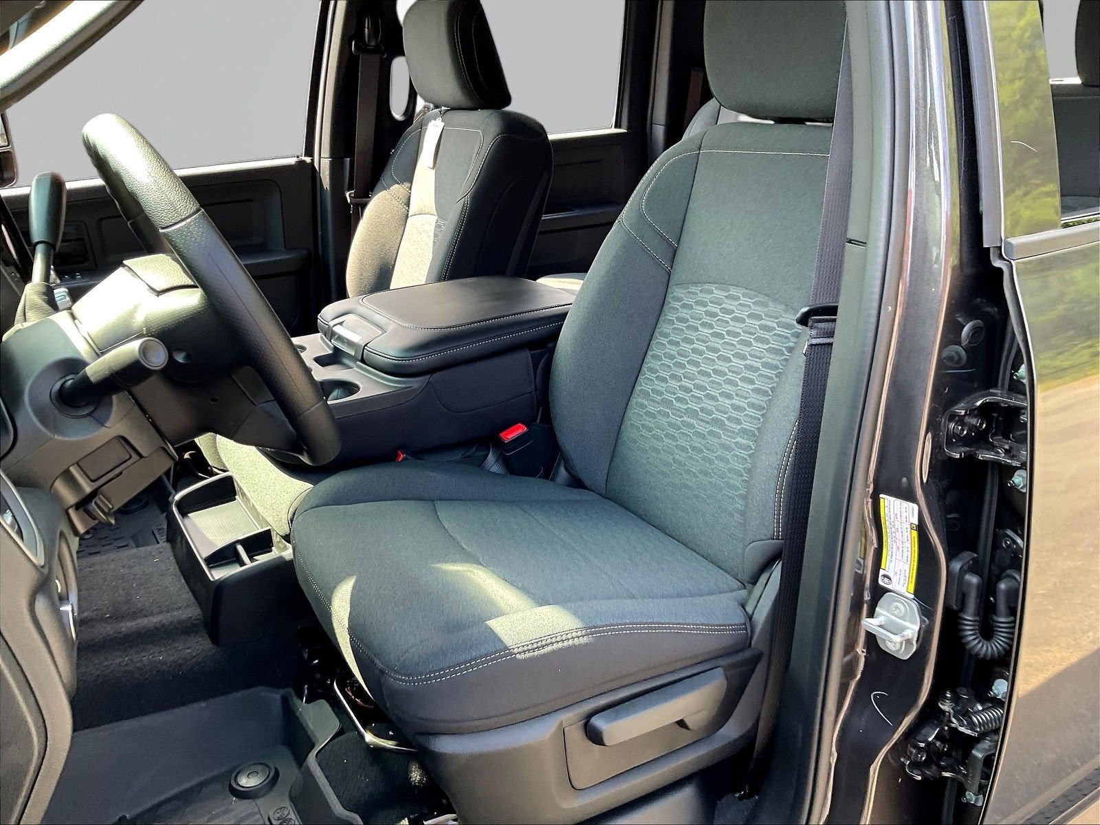 New 2026 RAM 3500 Tradesman AWD/4WD image 17