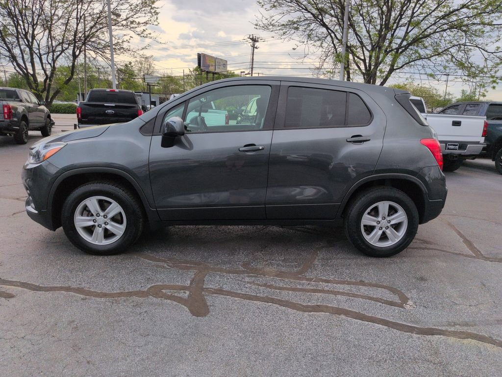 Used 2019 Chevrolet Trax LS w/ Tint and Cruise Package AWD/4WD image 2