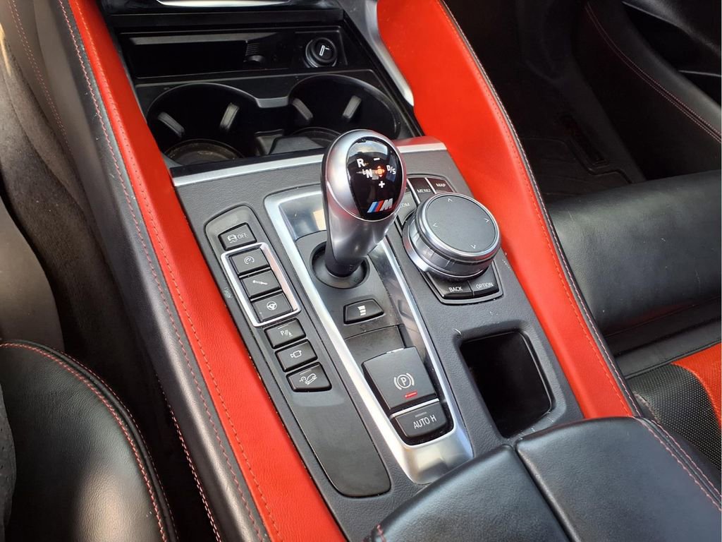 Used 2018 BMW X5 M image 24