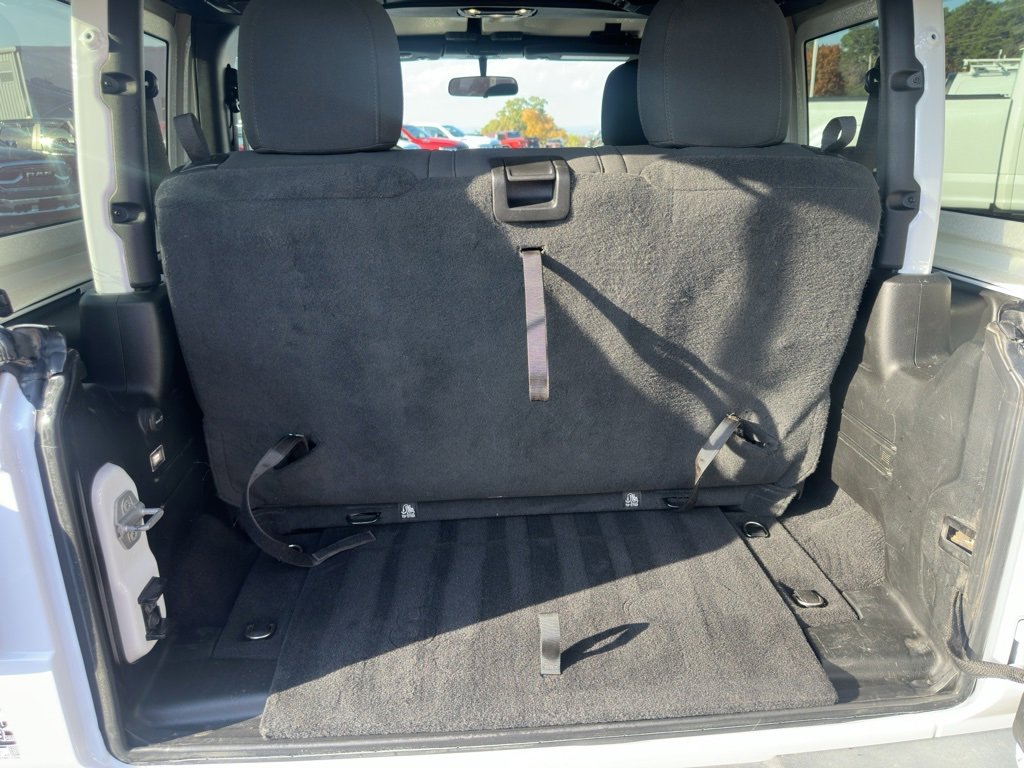 Used 2021 Jeep Wrangler Sport S image 25