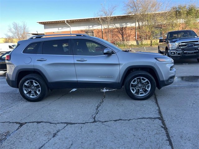 Used 2017 Jeep Cherokee Latitude w/ Safety/Convenience Group video 2