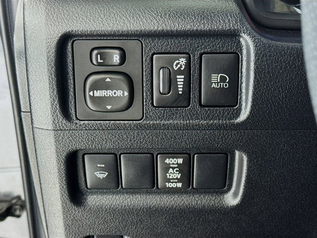 Used 2020 Toyota 4Runner TRD Off-Road Premium AWD/4WD image 11