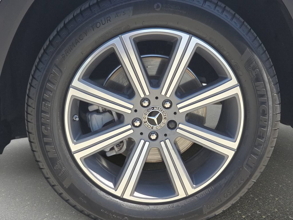 Used 2022 Mercedes-Benz GLS 450 4MATIC image 39