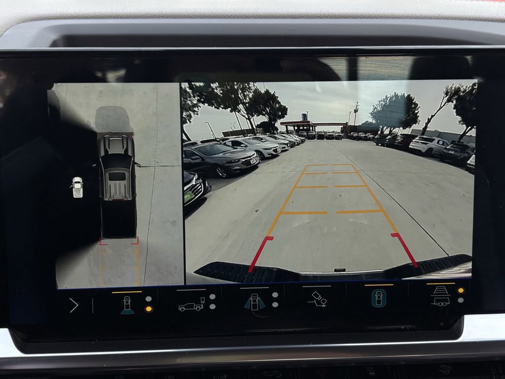 Used 2024 Chevrolet Silverado 2500 LTZ w/ LTZ Convenience Package image 14