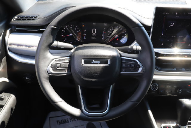 Used 2025 Jeep Compass Limited AWD/4WD image 22