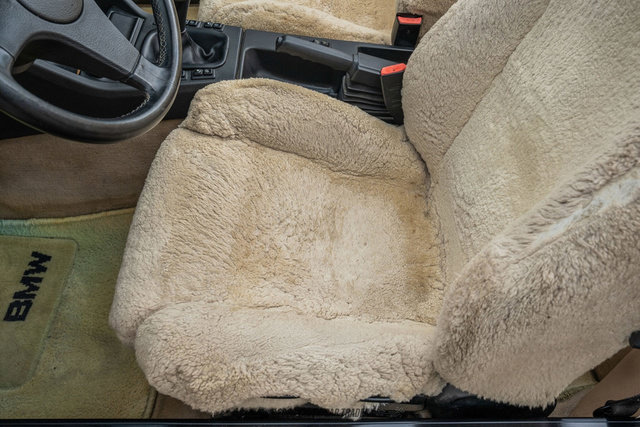 Used 1988 BMW 325i Convertible RWD image 34