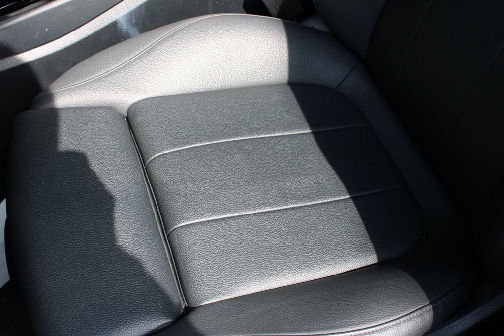 Used 2025 Mercedes-Benz CLA 250 image 11