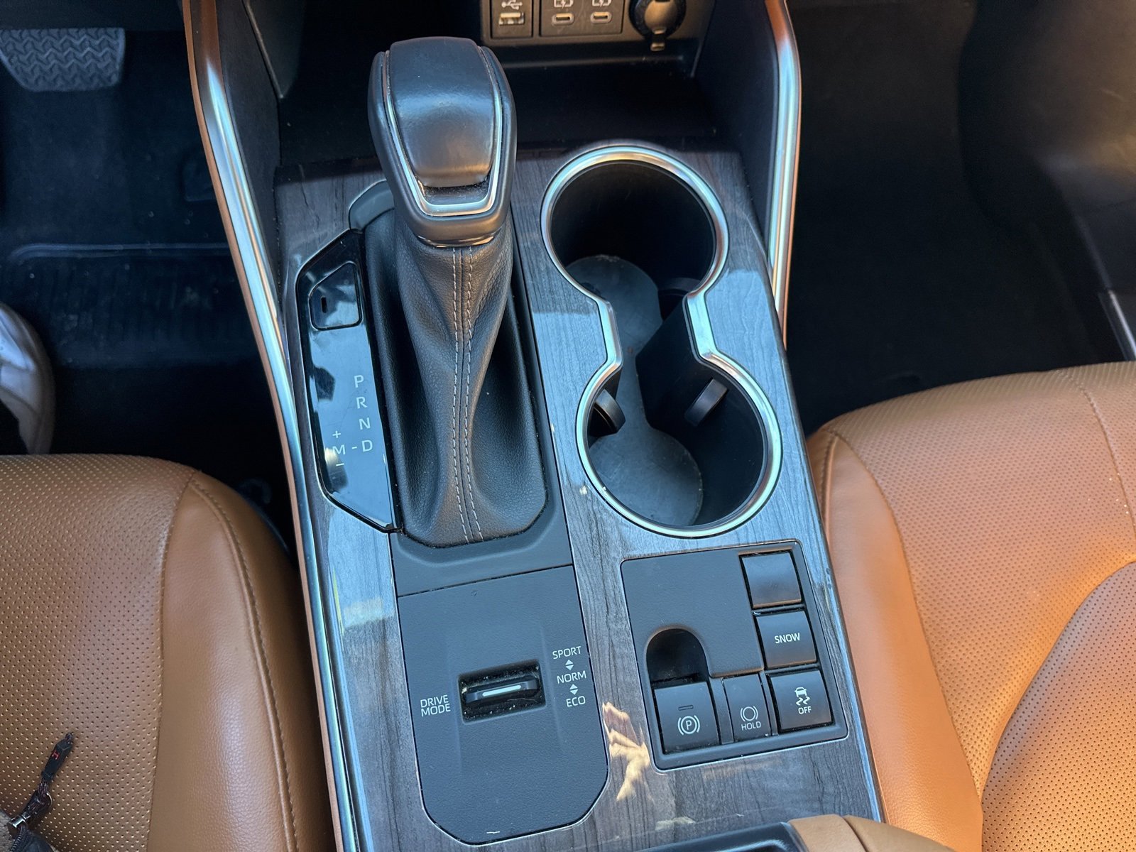 Used 2023 Toyota Highlander Platinum image 13