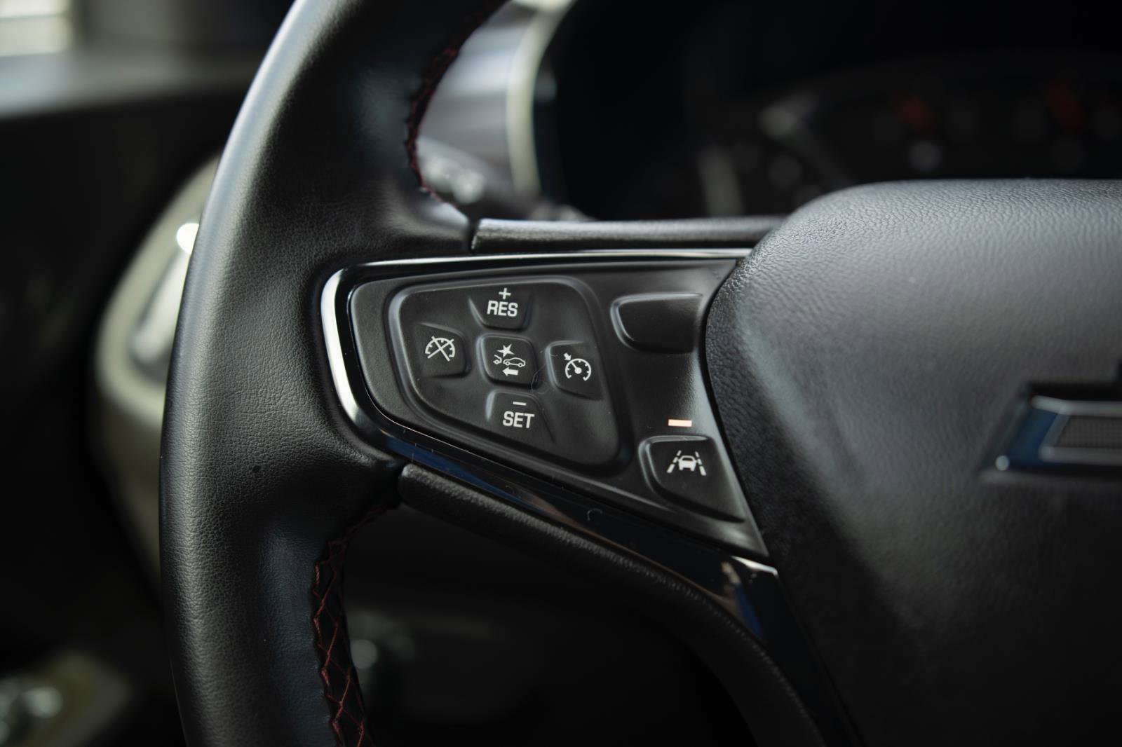 Used 2023 Chevrolet Equinox RS AWD/4WD image 6