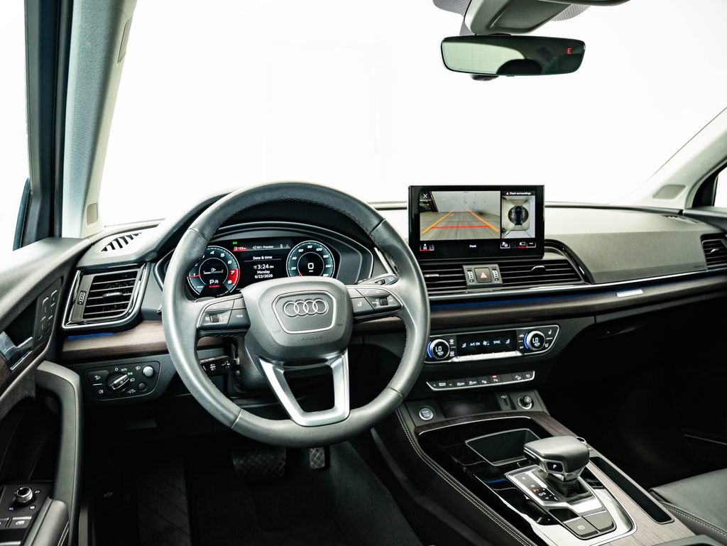 Used 2021 Audi Q5 Prestige w/ Prestige Package AWD/4WD image 33