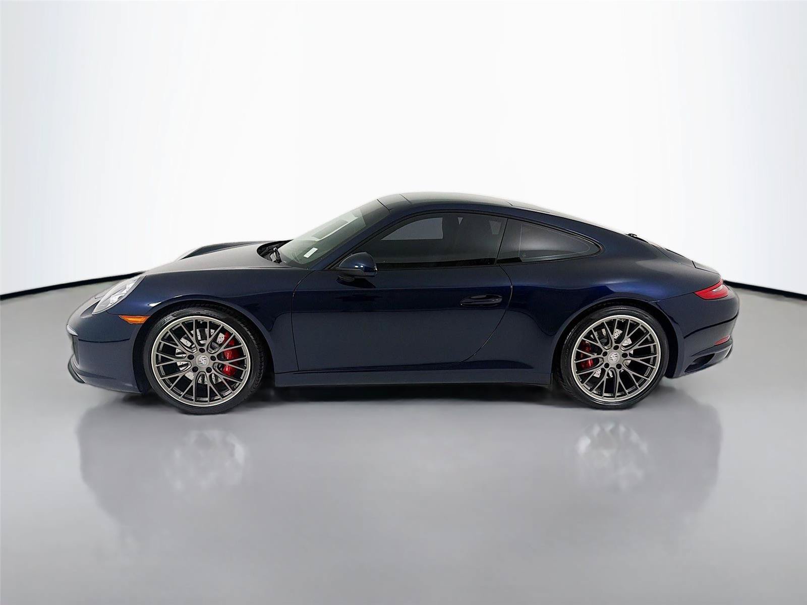 Used 2018 Porsche 911 Carrera S RWD image 2