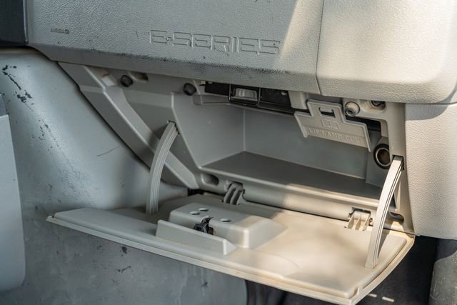 Used 2014 Ford E-350 and Econoline 350 XLT image 38