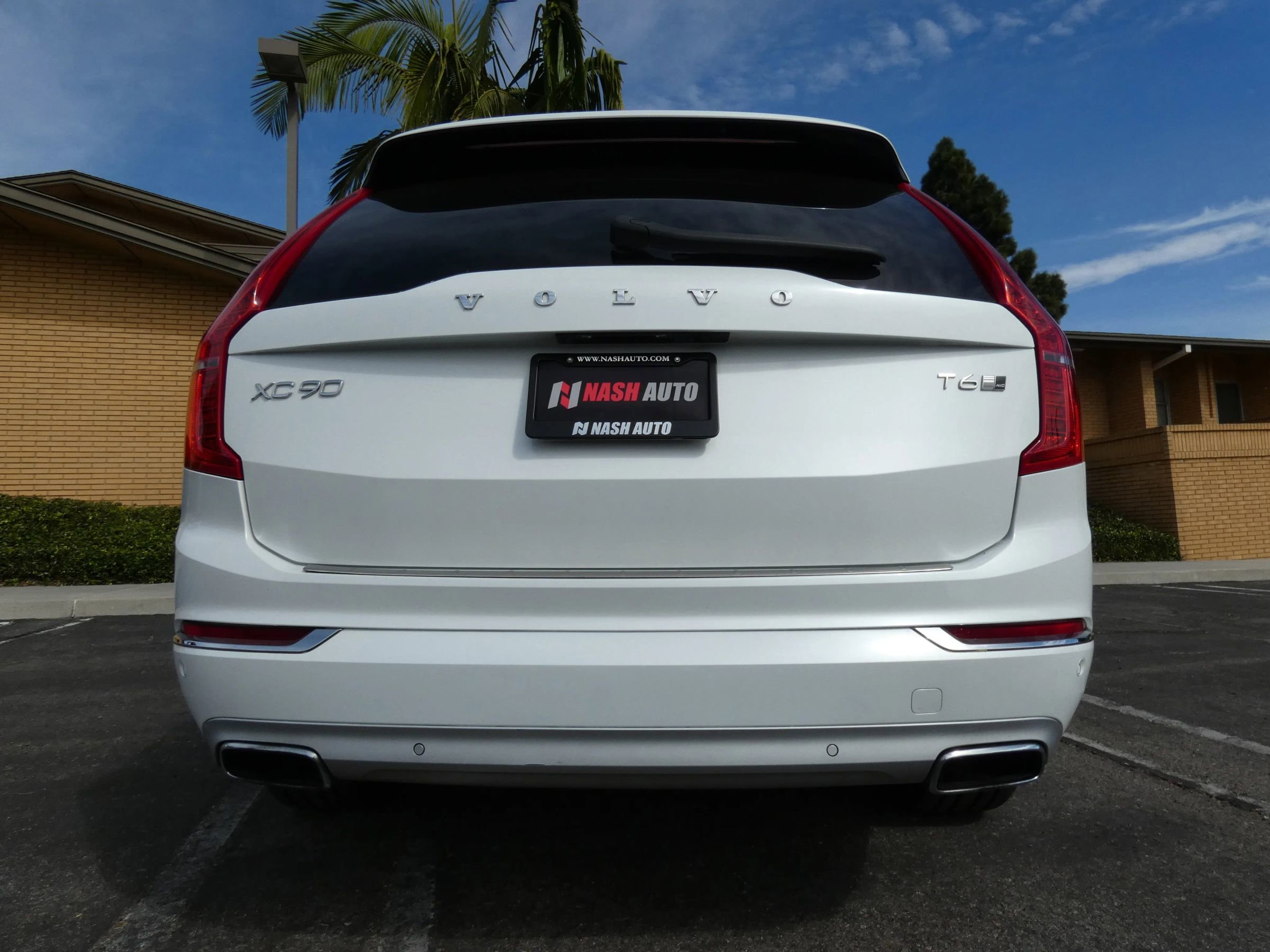 Used 2017 Volvo XC90 T6 Inscription w/ Vision Package image 10