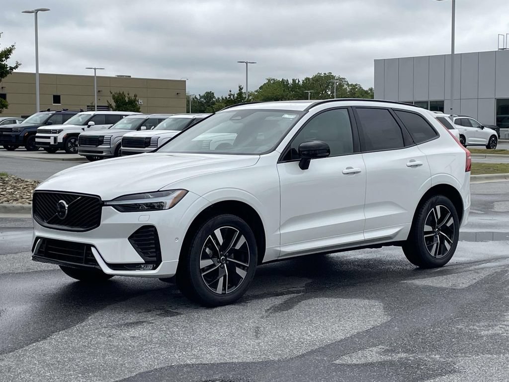 New 2026 Volvo XC60 B5 Plus w/ Protection Package Premier AWD/4WD image 24