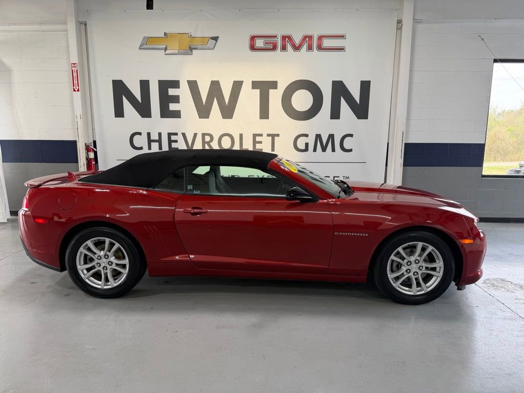 Used 2015 Chevrolet Camaro LT image 31