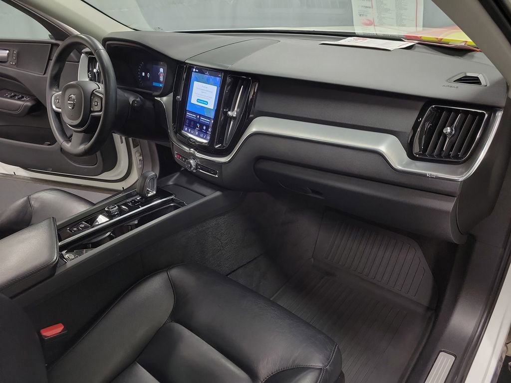 Used 2023 Volvo XC60 B5 Core w/ Climate Package image 22