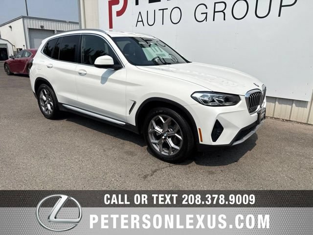 Used 2022 BMW X3 xDrive30i AWD/4WD image 2