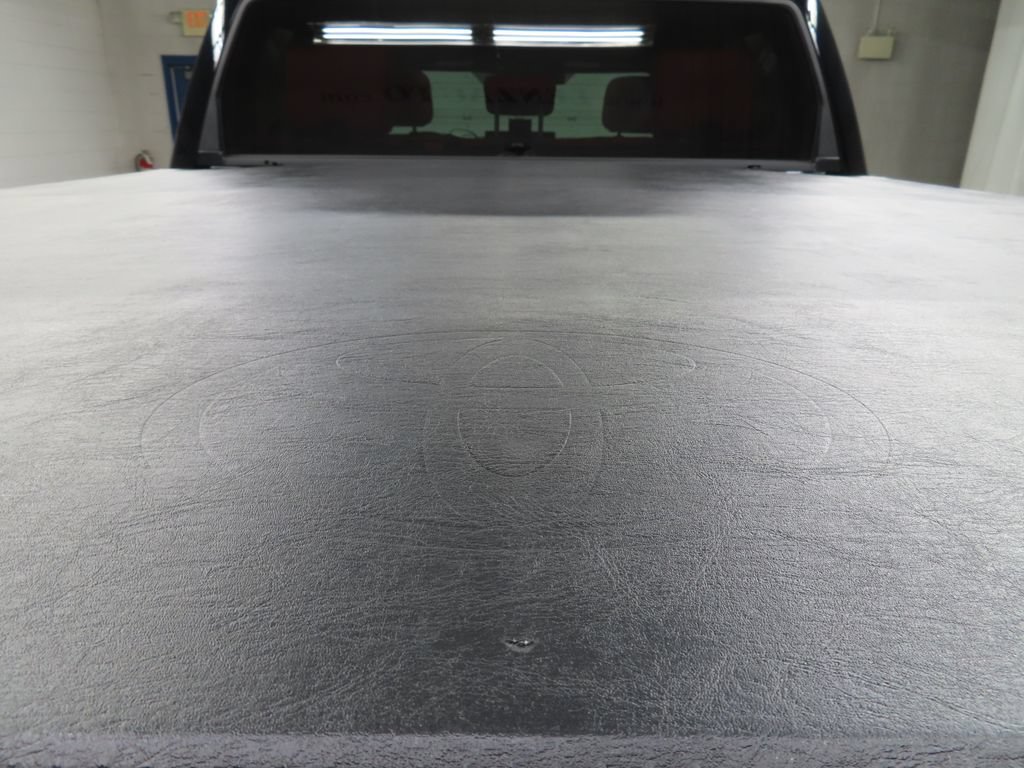 Used 2025 Toyota Tundra Limited AWD/4WD image 41