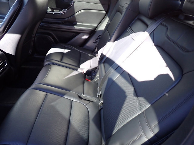 Certified 2022 Lincoln Corsair AWD w/ Premium Package image 16