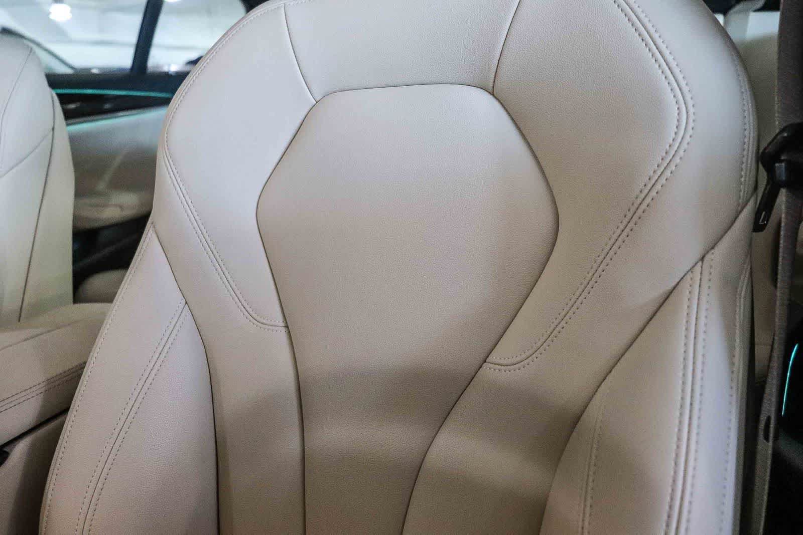 Used 2019 BMW 530e w/ Convenience Package RWD image 26