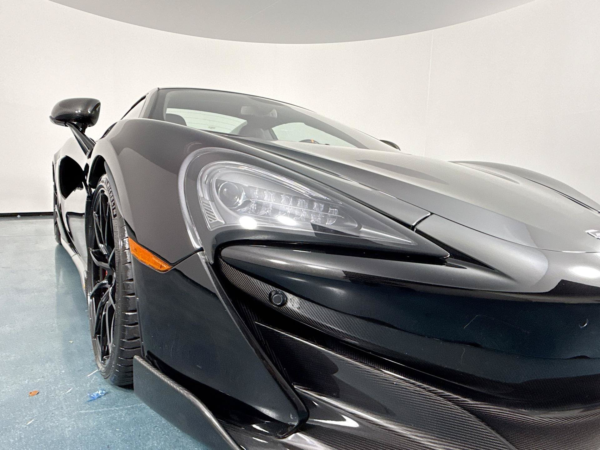 Used 2020 McLaren 600LT Spider RWD image 54