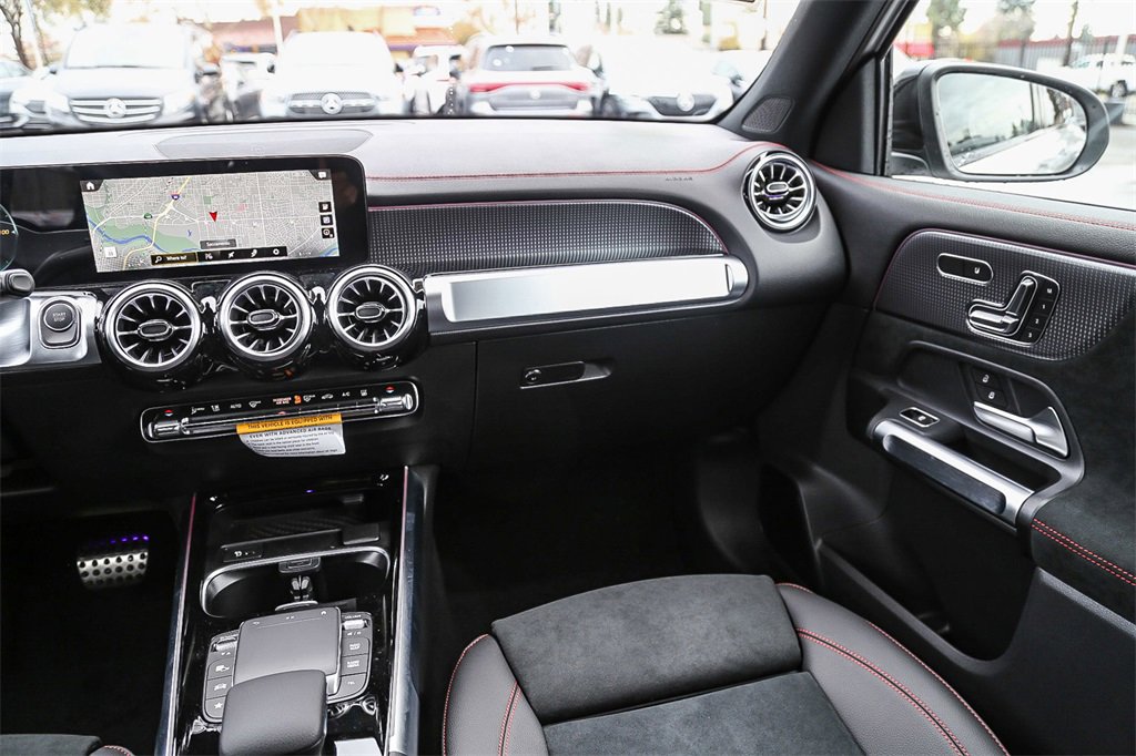 Used 2023 Mercedes-Benz EQB 350 4MATIC SUV image 19