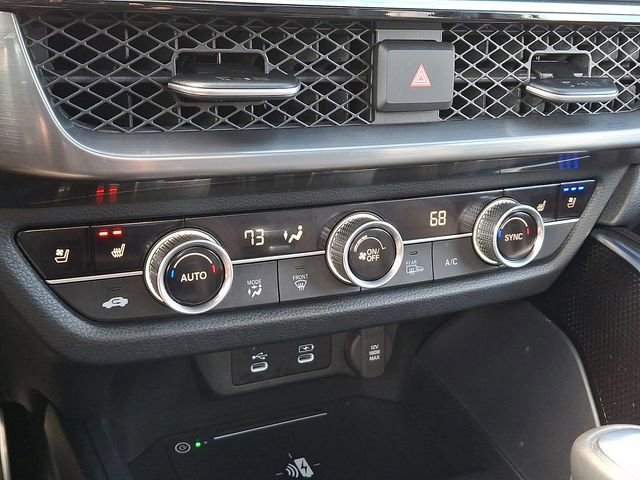 Used 2025 Acura ADX A-Spec image 16