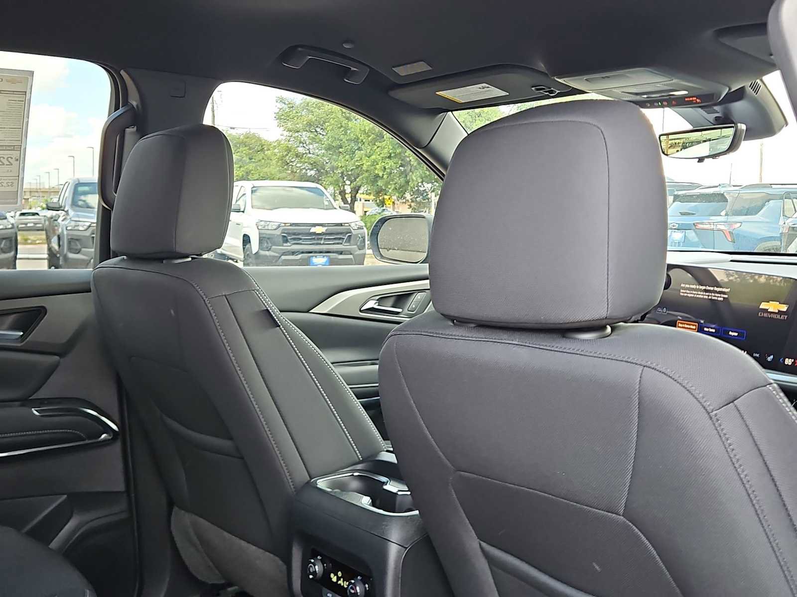 New 2026 Chevrolet Traverse LT w/ Driver Confidence Package image 17