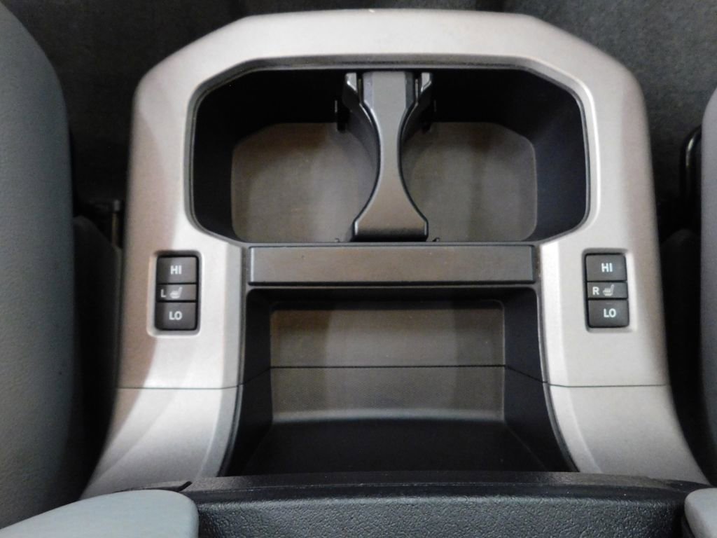 Used 2012 Toyota Sequoia Platinum image 20