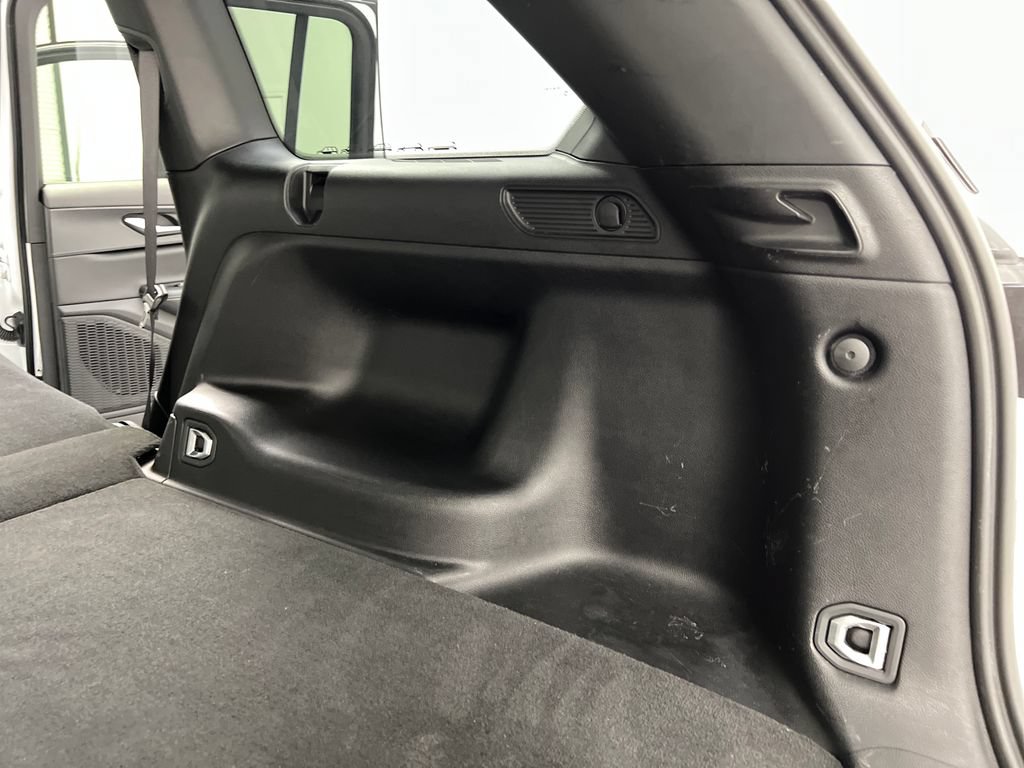 Used 2025 Jeep Grand Cherokee Altitude AWD/4WD image 39