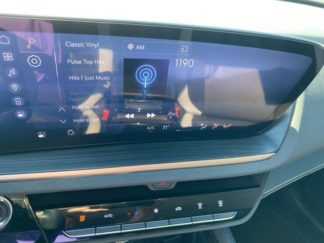 Used 2025 Buick Envision Sport Touring image 26