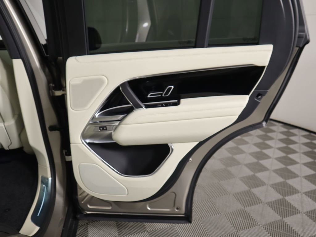 New 2026 Land Rover Range Rover SE AWD/4WD image 28