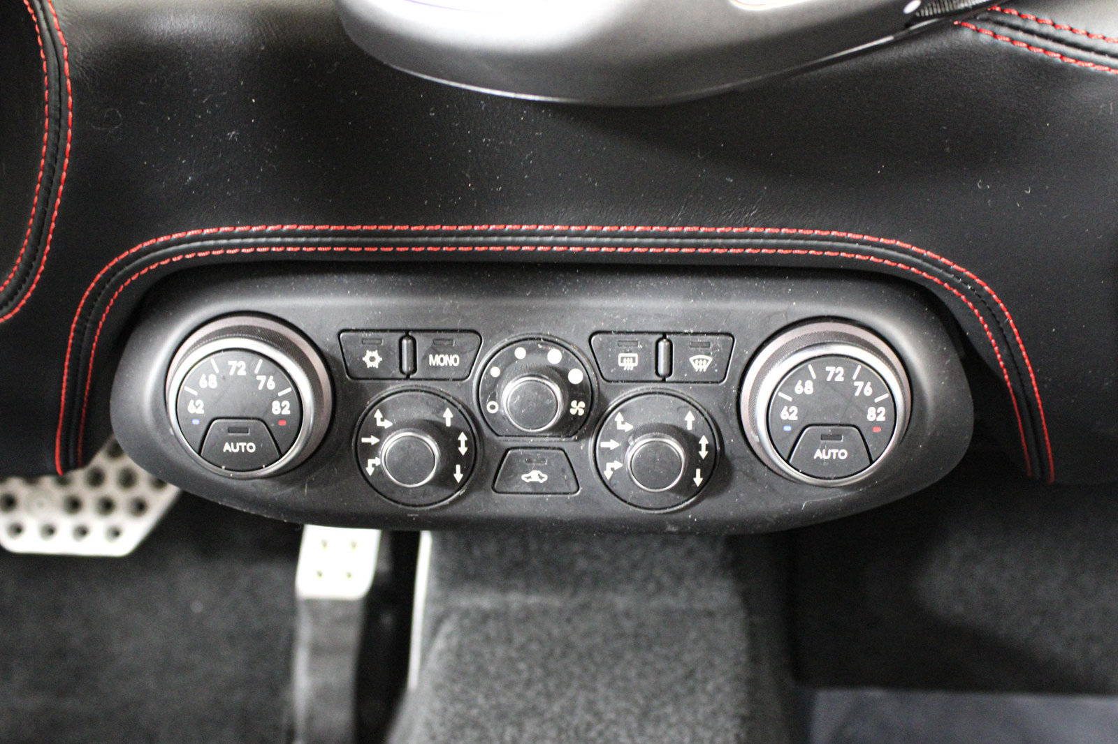 Certified 2015 Ferrari 458 Italia Coupe RWD image 32