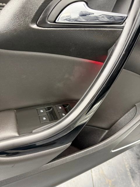 Used 2019 Buick Cascada Premium FWD image 34