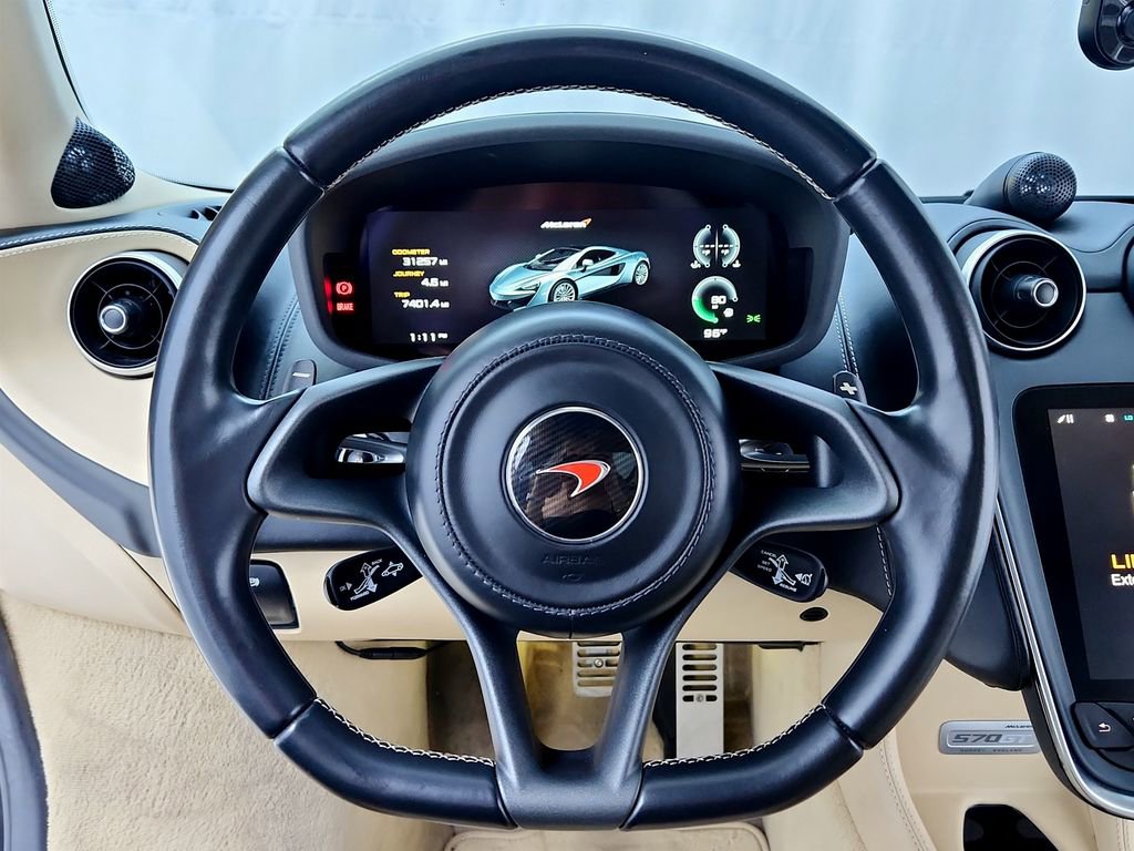 Used 2017 McLaren 570S image 27