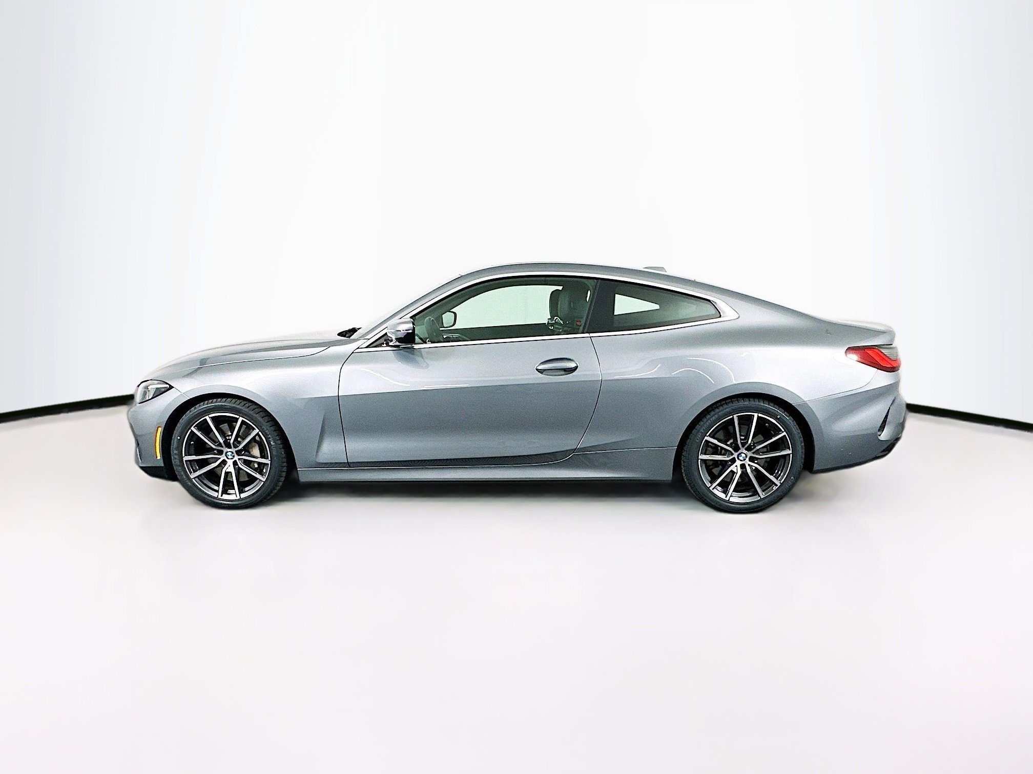 Used 2025 BMW 430i Coupe w/ Premium Package RWD image 4