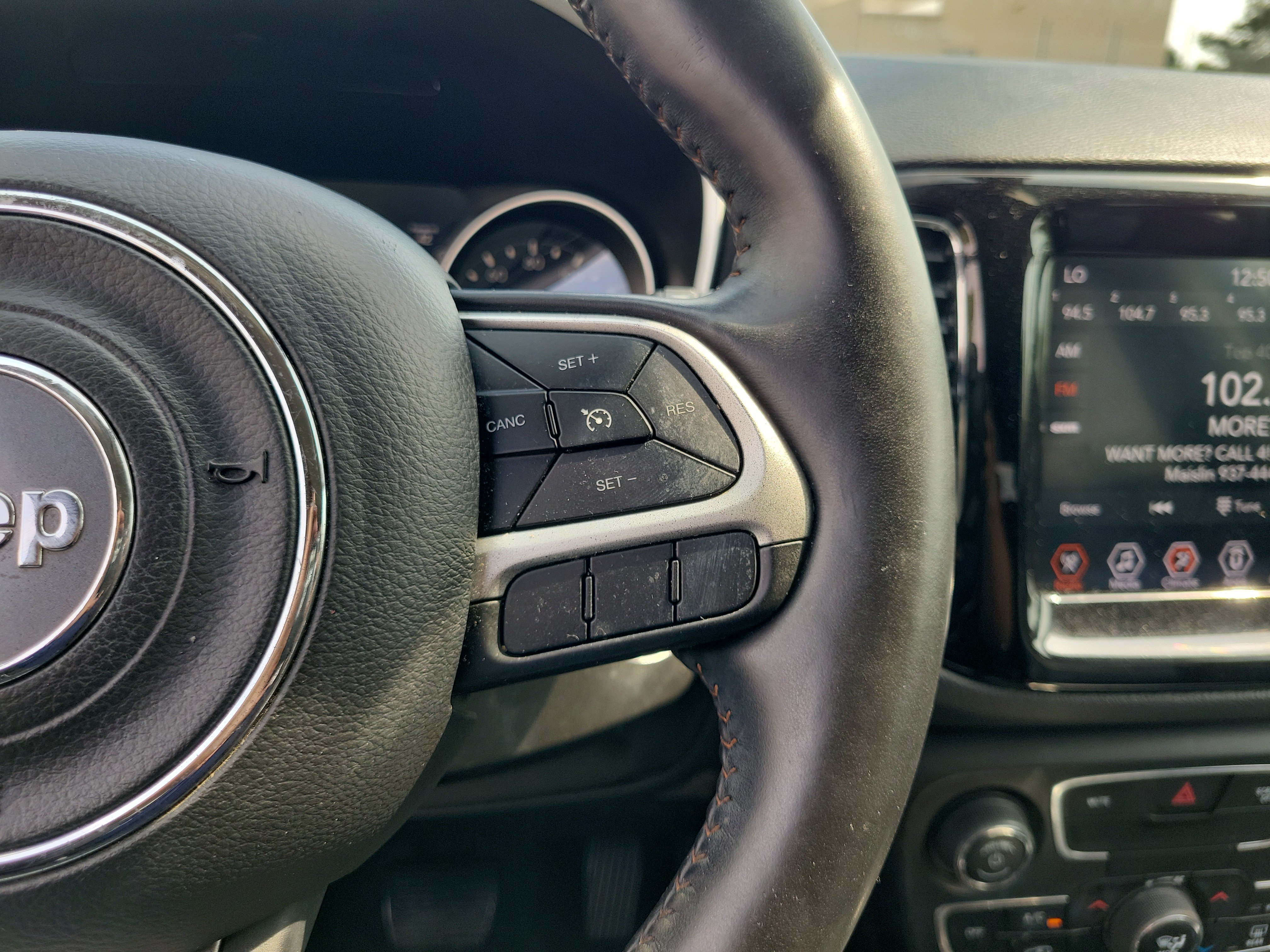 Used 2019 Jeep Compass Limited AWD/4WD image 23