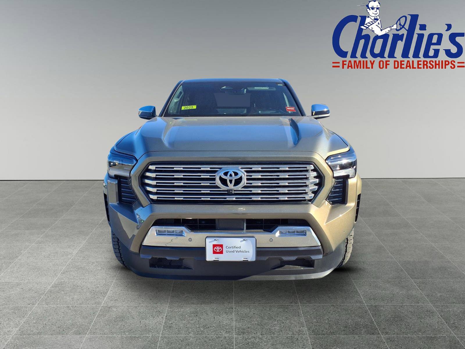 Certified 2025 Toyota Tacoma Limited AWD/4WD image 2