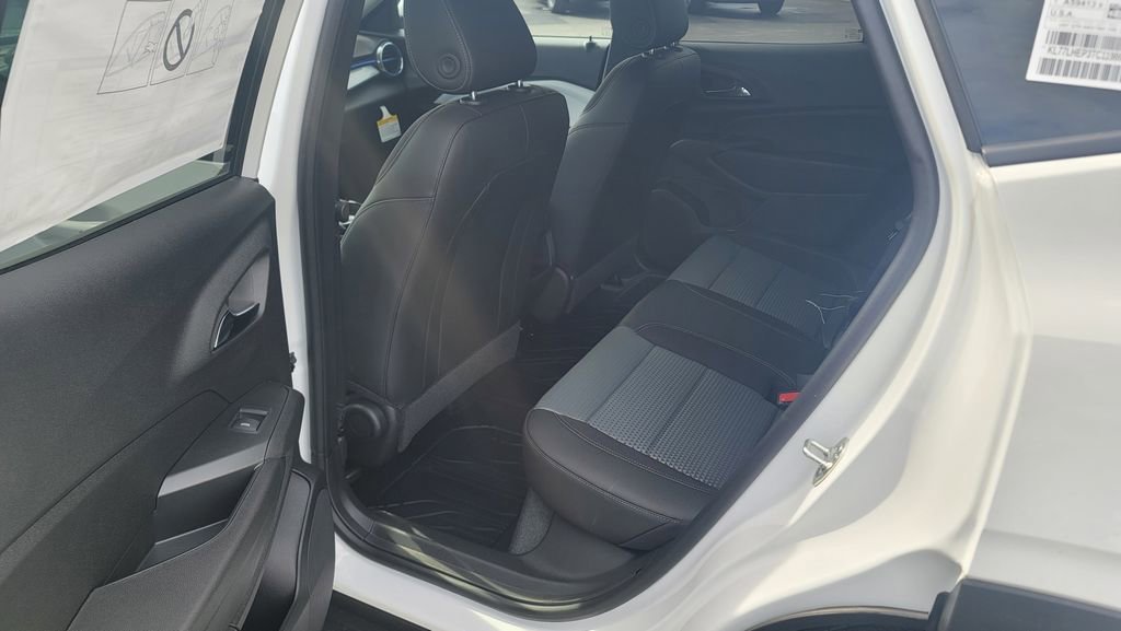 New 2026 Chevrolet Trax LT w/ Driver Confidence Package image 25
