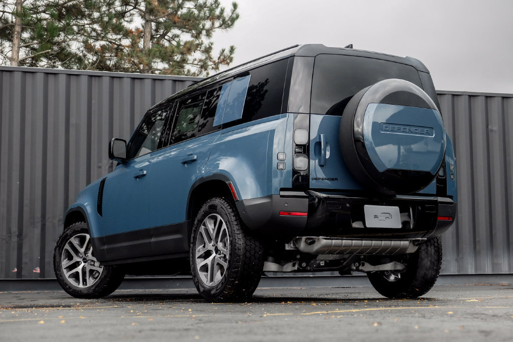 New 2026 Land Rover Defender 110 S AWD/4WD image 2