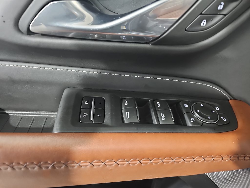 Certified 2023 GMC Yukon XL Denali Ultimate w/ LPO, Floor Liner Package AWD/4WD image 35